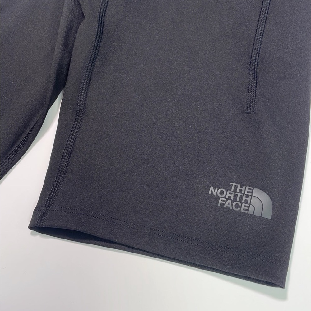 The North Face Black long pocket biker short NWT woman’s SzS - Picture 2 of 12
